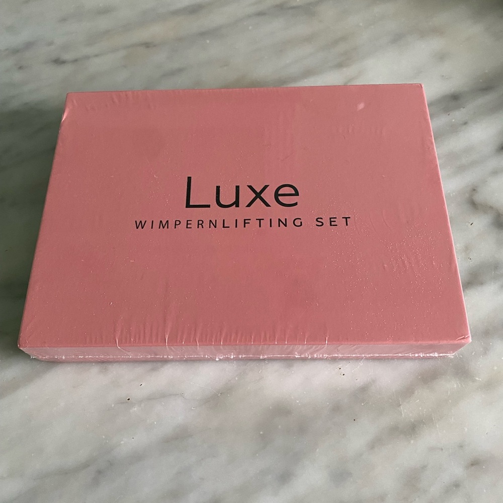 Luxe Lash Lift - Picture 2 of 3